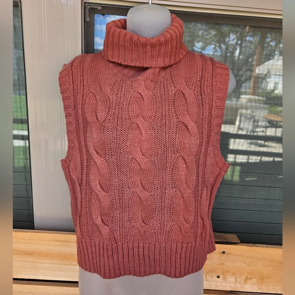 Pink Rose Womens Sweater Sz M Medium Knit Stretch Comfort Sleeveless Warm NWT - Picture 1 of 8